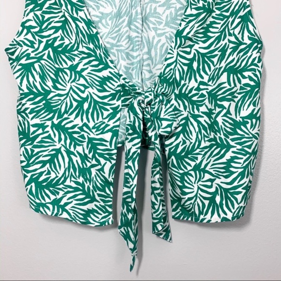 TopShop Matisse Tie Back Open Back Green White Sleeveless Top NWT Size 6 - Picture 8 of 9